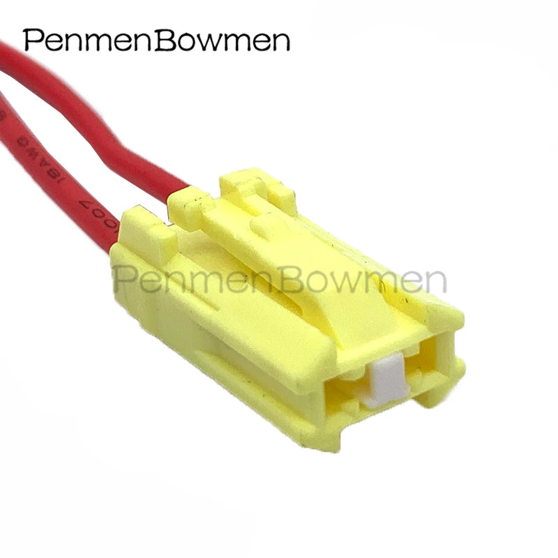 1 Set 2 Pin Car License Plate Light Connector High Position Brake Light Wiring Plug MG610850-4 7283-8123-40