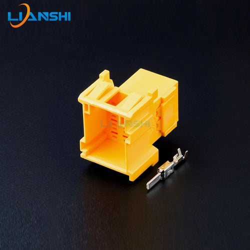 1-967626 1-967621 Car connector 9p audio amplifier harness plug for Mercedes-Benz cars