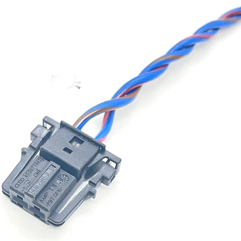 4E0971942/1418796-3 is suitable for Audi connectors, Porsche door audio, subwoofer and midrange speaker plugs