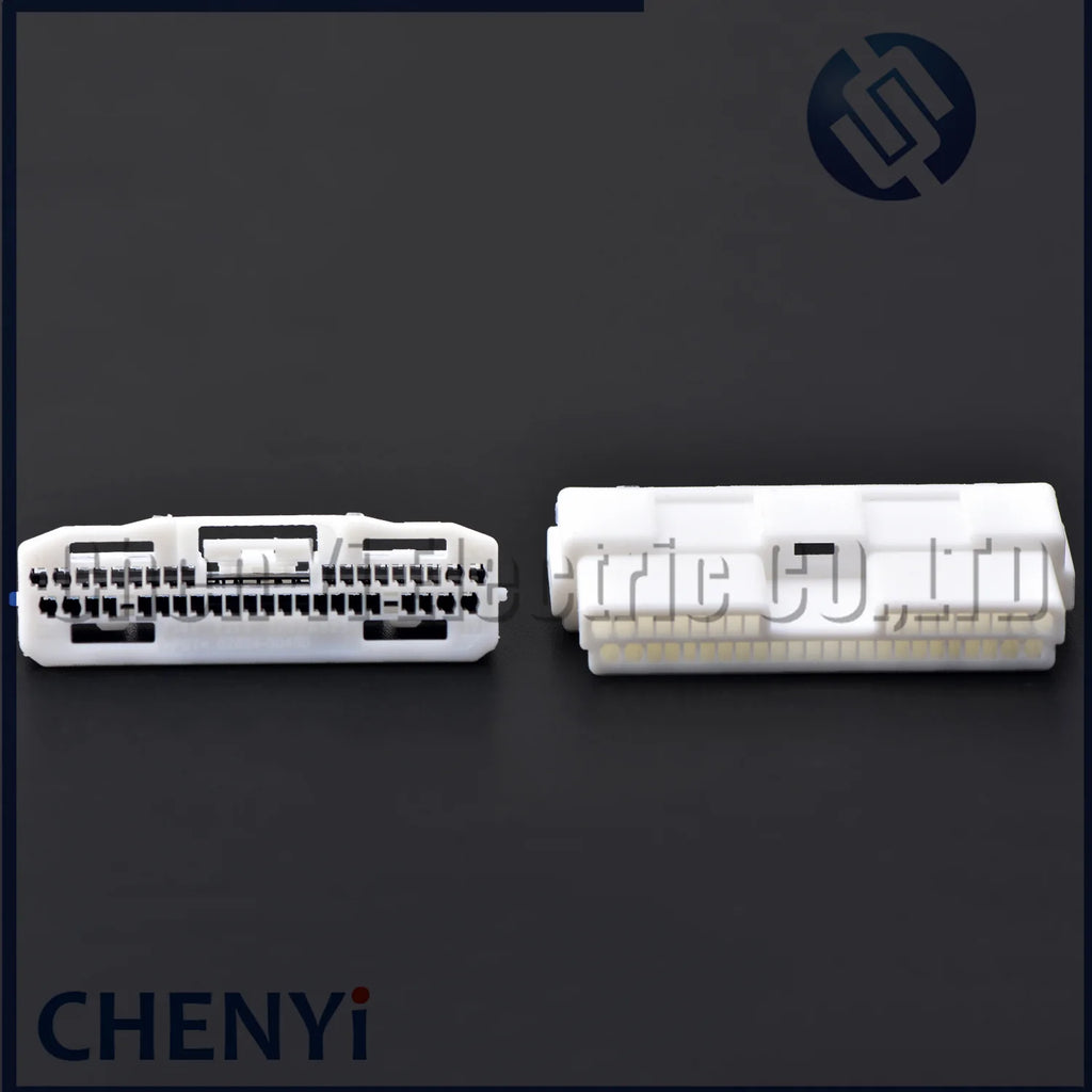40 Pin Car multimedia central control plug connector with Pin 2069757-1 82824-30450 1827842-1 90980-12708 For Toyota Lexus