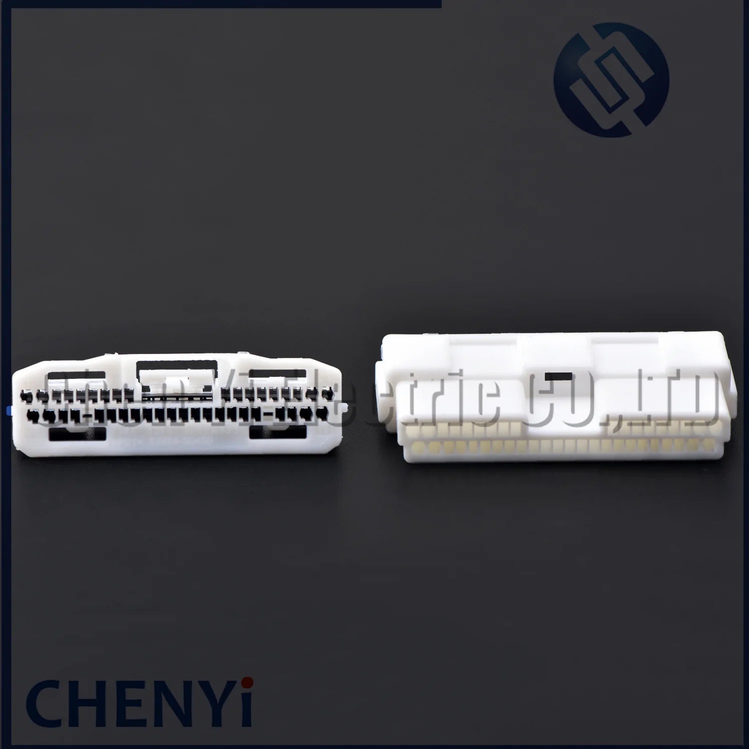 40 Pin Car multimedia central control plug connector with Pin 2069757-1 82824-30450 1827842-1 90980-12708 For Toyota Lexus