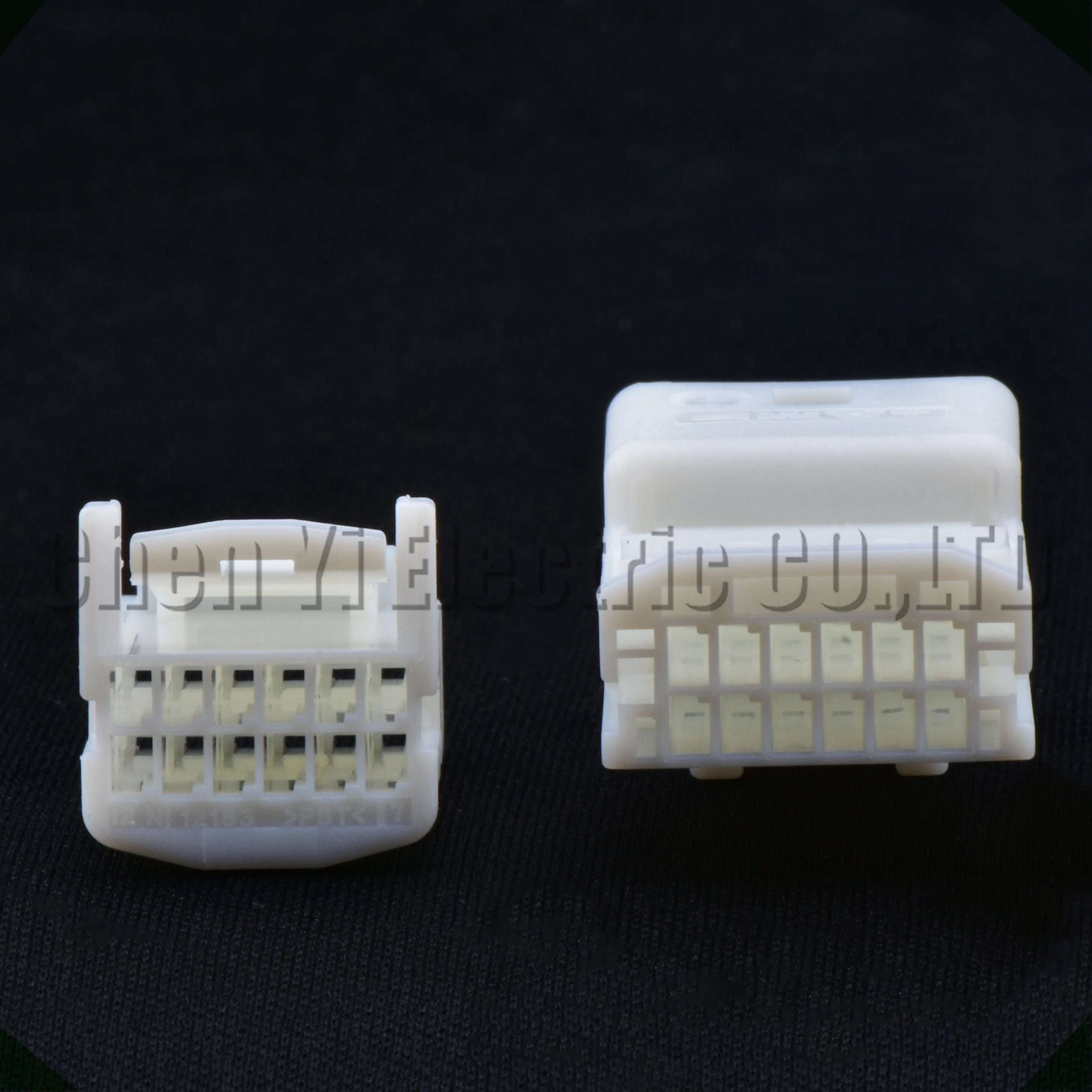 12-Pin Auto Connector Automotive connector vehicle central control cable harness socket