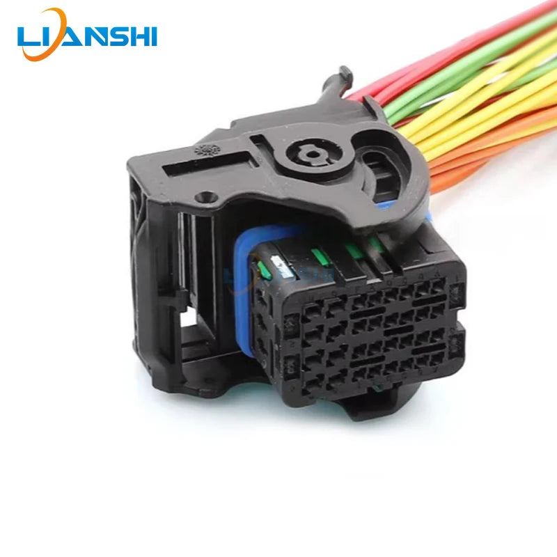 64334-0100/1001/64319-3211 is suitable for the 32p connector of the Nissan engine computer board plug wiring harness