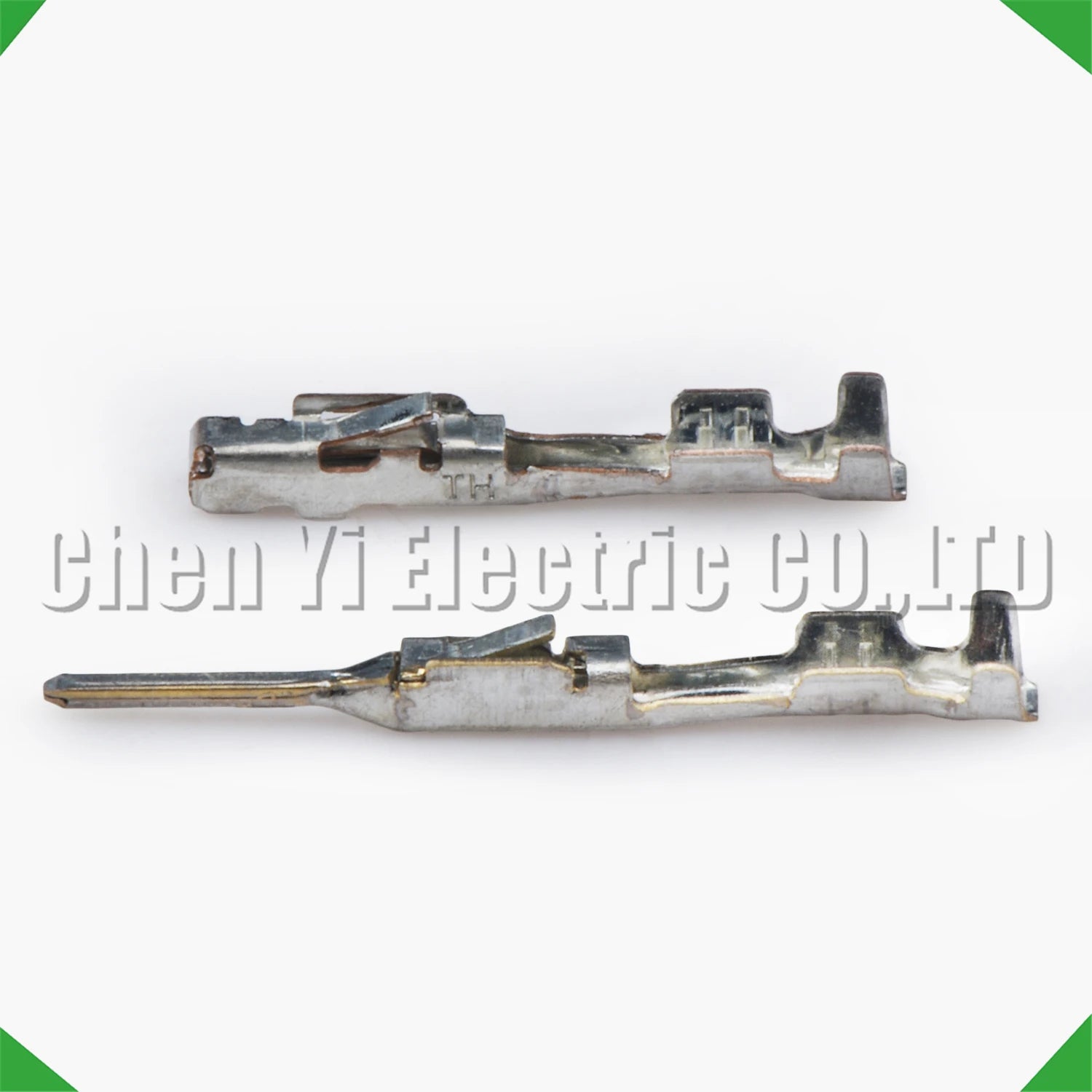 Auto Connector Female Crimp 1674742-1 1123343-1 Sheath Automotive Connectors harness