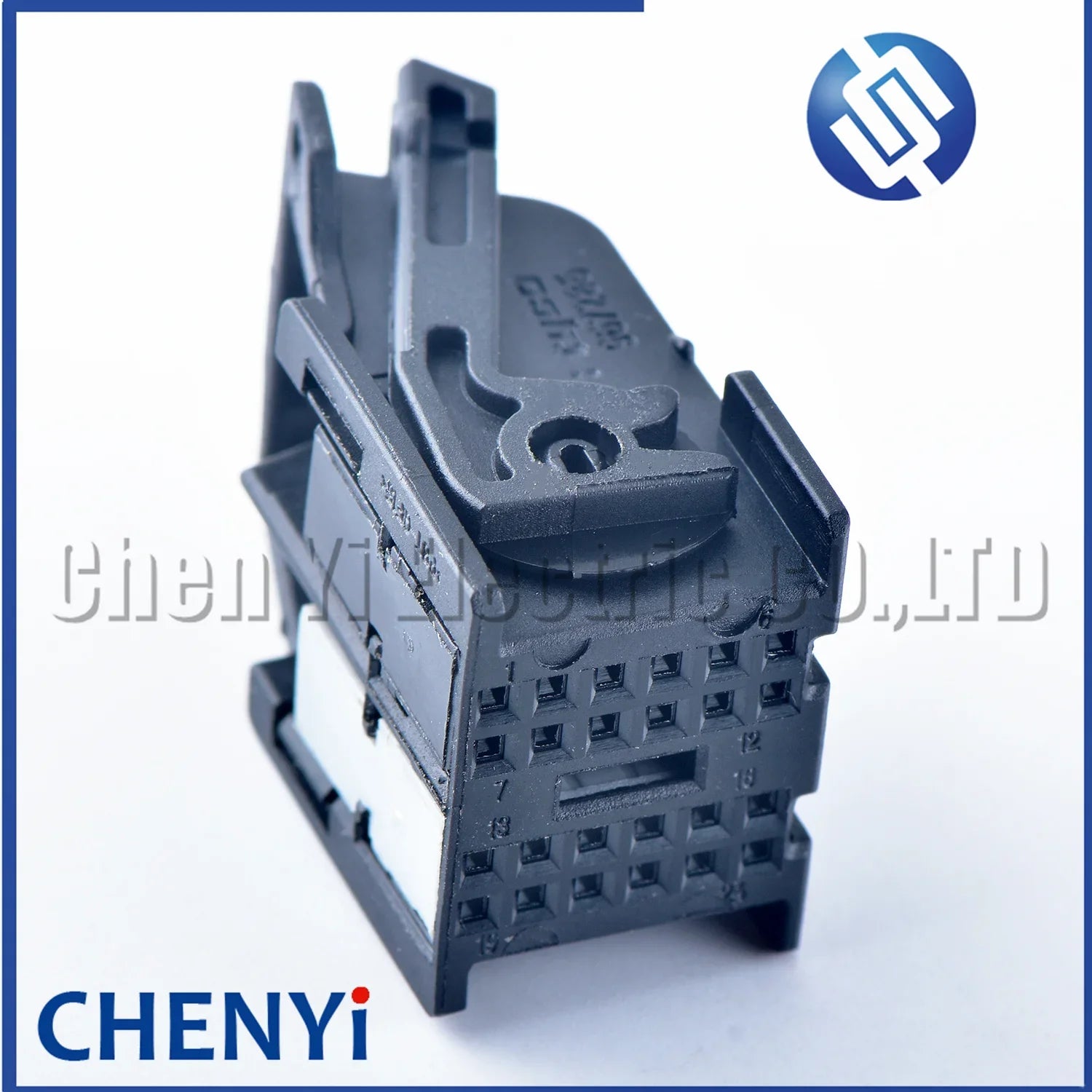 24 Pin Female 0.6mm Automotive Electrical Connector Plug Car Cable Wire Harness Unsealed Socket 967285-1 967285