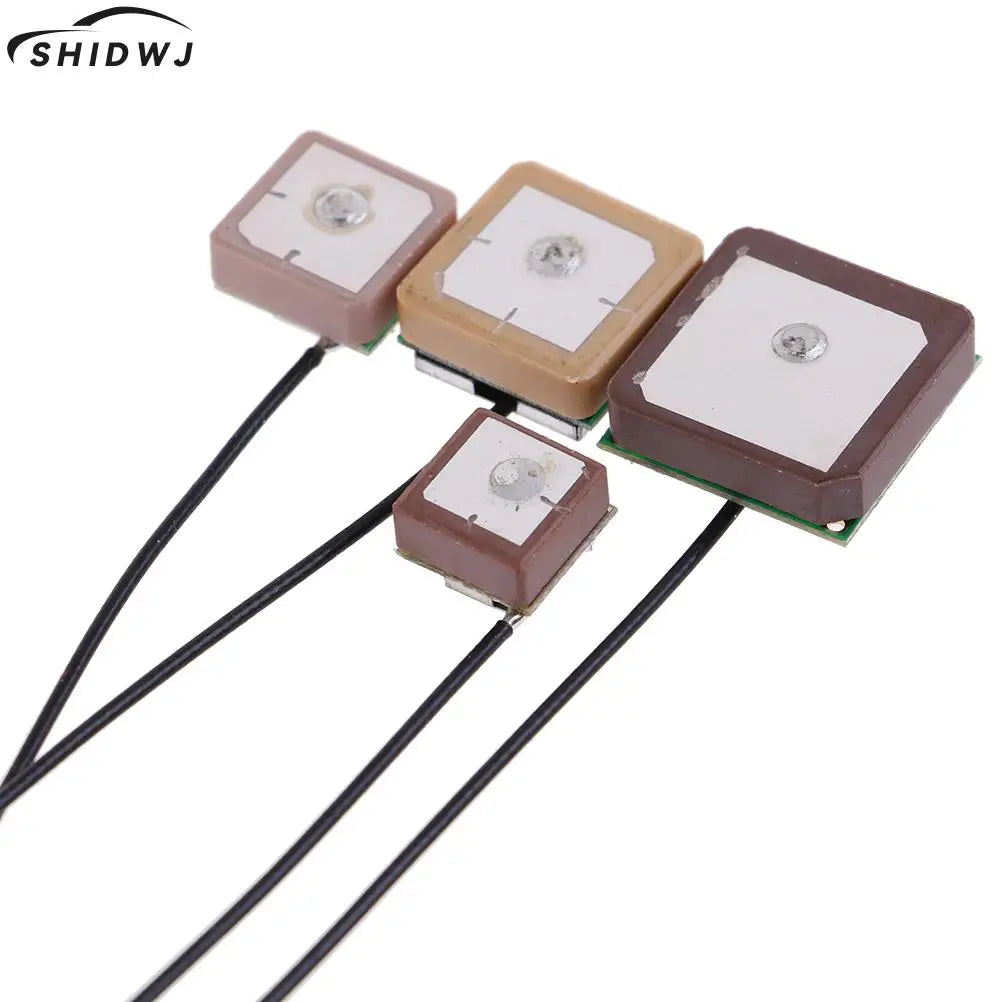 28dB GPS Antenne IPX Connector Voor IOT M2M LORA High Gain GPS Antenne Keramische Patch Interne