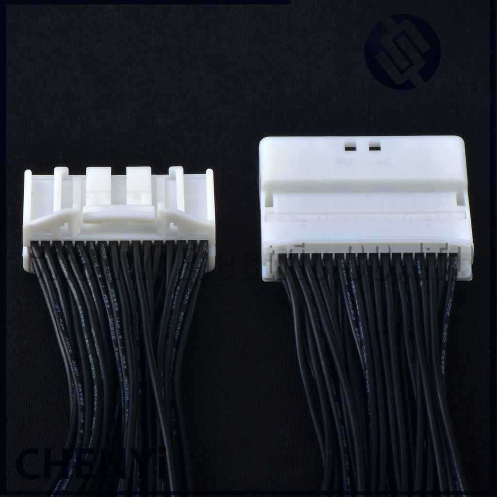 32 Pin Auto multimedia navigation screen CD host Wire harness Plug Connector 1318747-1 1473799-1 1612268-1 For Toyota Nissan