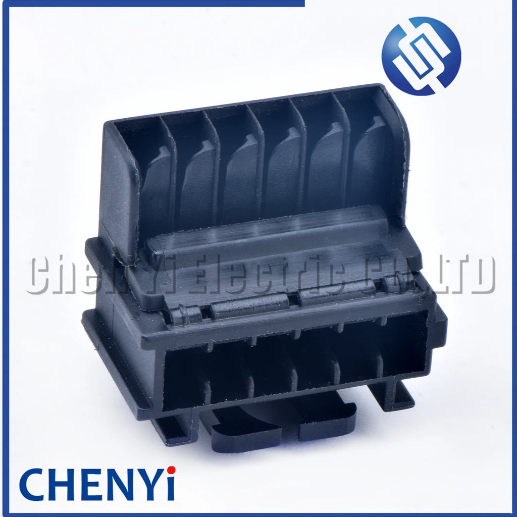 6 Pin Auto connector socket rear lamp 7701477989 7703297051 For Renault Clio II rear light wiring loom repair plug 1998 to 2000