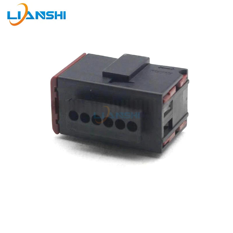 6-929264-2/6-929265-2 is suitable for throttle sensor wiring harness plugs of Volkswagen, Audi, Hyundai, Kia and Buick vehicles