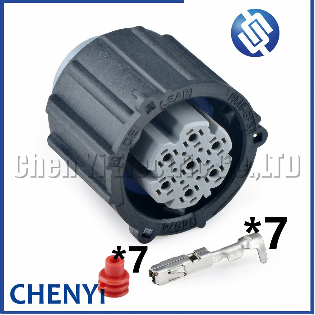 7 Pin circular Automotive waterproof connector truck Headlight wire harness Plug 18369.062.000 18369062000 For C7H G7S