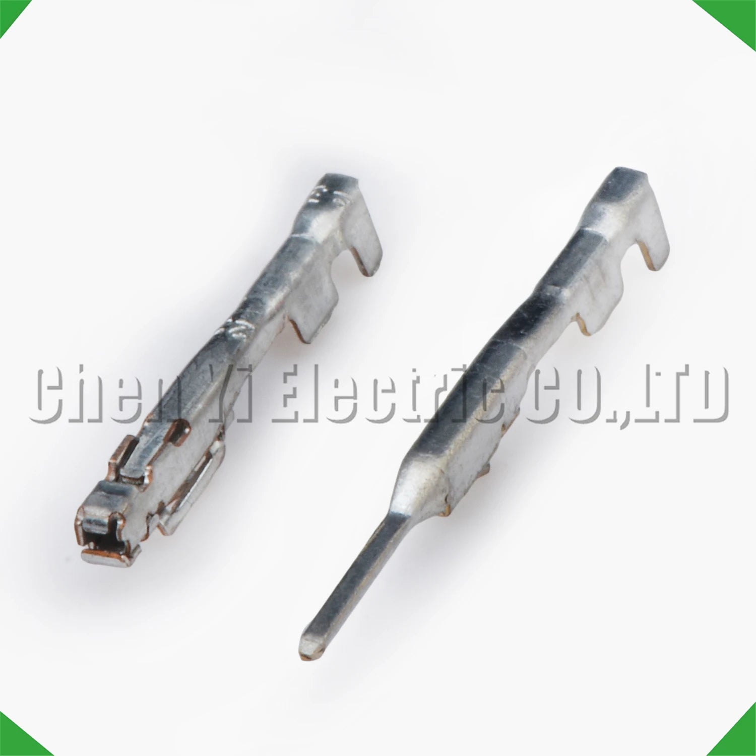 Auto Connector Female Crimp 1674742-1 1123343-1 Sheath Automotive Connectors harness