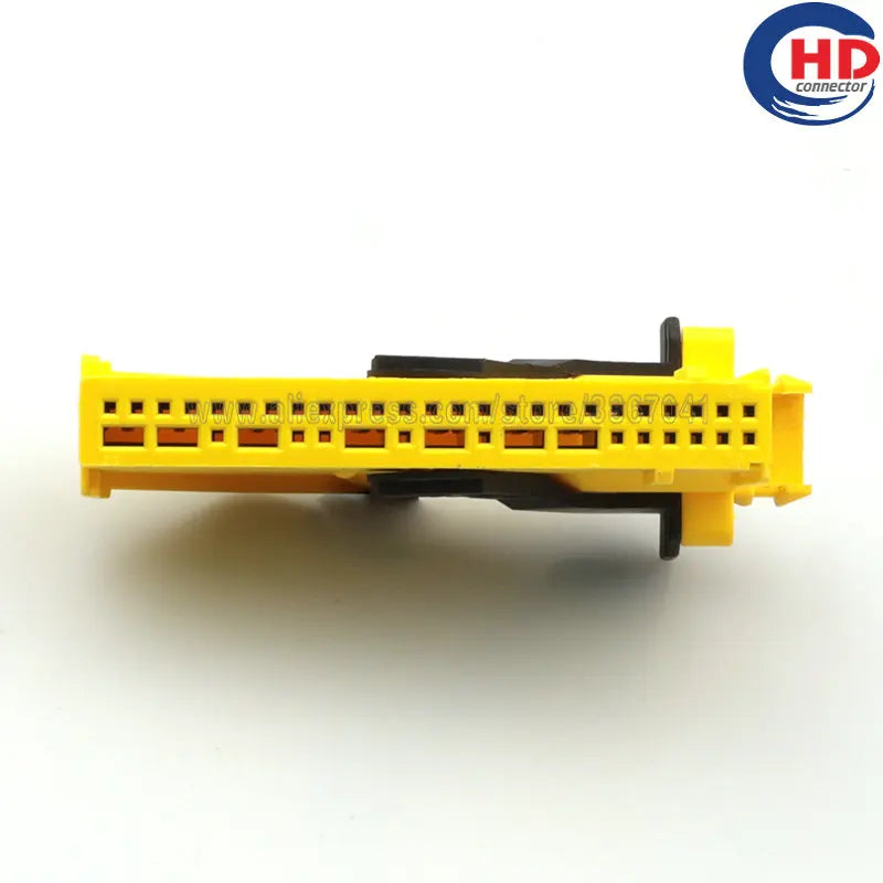 Auto 43pin yellow female plug wire cable harness connector HD431-0.6-4.8-21