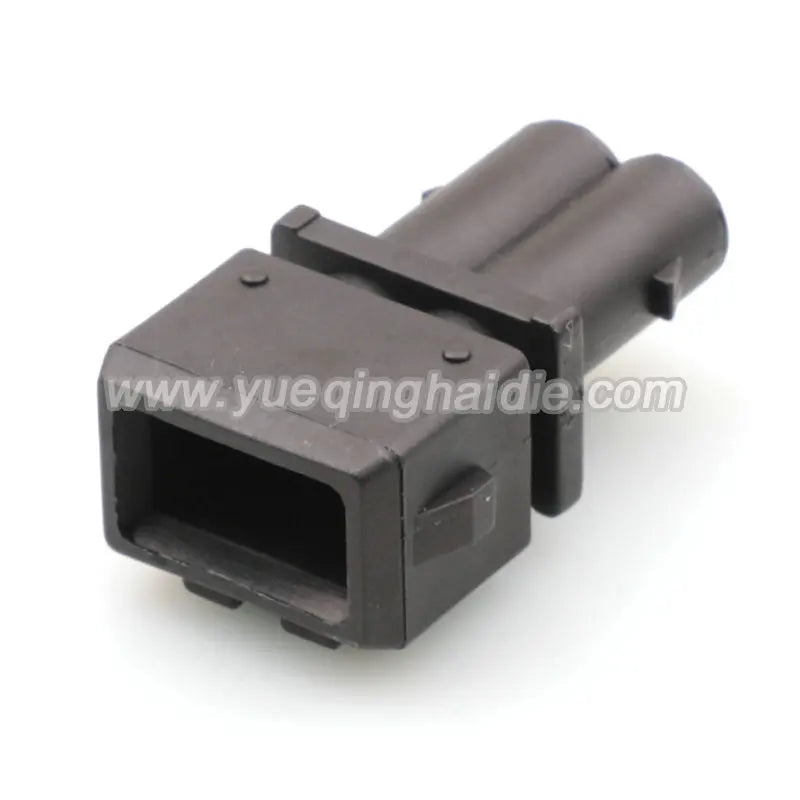 2P Auto Fog Lamp Electric Cable Sealed Socket 357972762 357972752 Car Waterproof Wire Connector 12185025