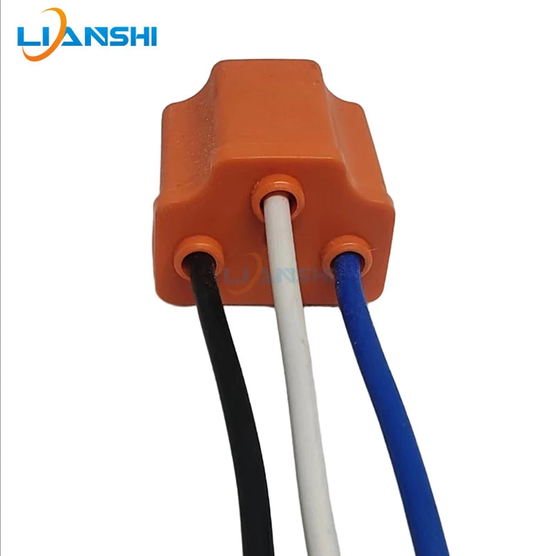 It is suitable for the H4 connector, socket and plug ceramic of Chevrolet Cruze New Sail car headlight bulb