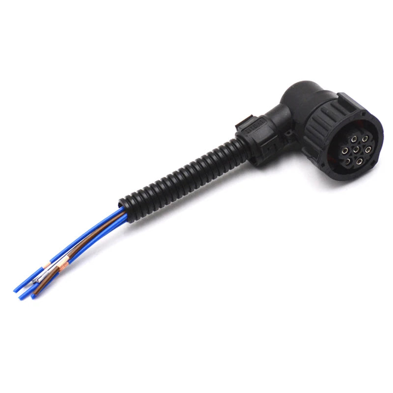 7 Pin Car Plug Socket For Scania For Volvo Truck  7-Hole J6 Socket For Mercedes-benz Actros For IVECO Tail Light Connector Wire