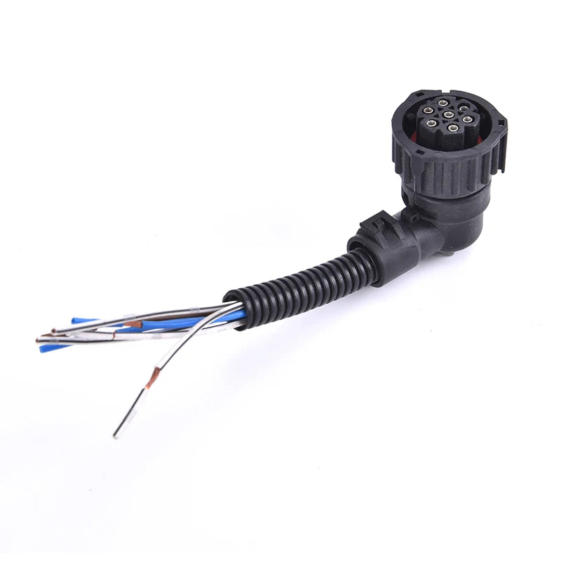 7 Pin Car Plug Socket For Scania For Volvo Truck  7-Hole J6 Socket For Mercedes-benz Actros For IVECO Tail Light Connector Wire