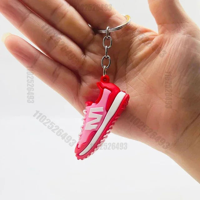 Shoe Keychains For Men 6pc/1pcs Mini Cute Cool Sneaker Keychain PVC For Favors Collectible For Sneaker Fans Bag Pendant Tools