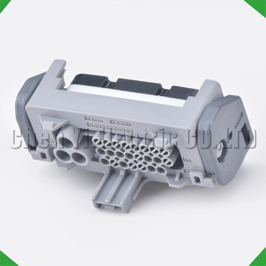 13-Pin Auto Connector Automotive Connectors Battery management Engine transmission harness