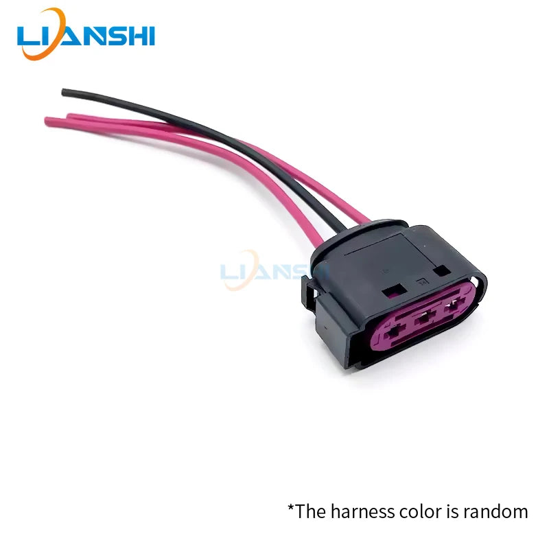 Applicable to the public classic old Bora Golf 4 battery fuse box plug battery fuse box 3pin plug harness