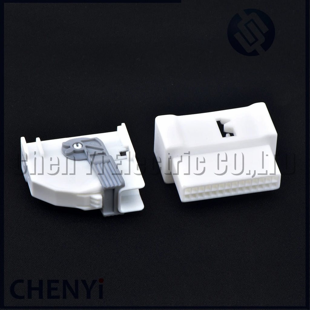 28 Pin male or female Automotive connector ECU Wire harness Plug A0025451683 A005457600 2-2236646-1 2-2236647-1