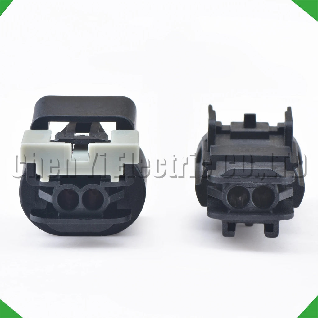 2-Pin Connector Automotive Waterproof Connector Wiring Harness Socket 15326801