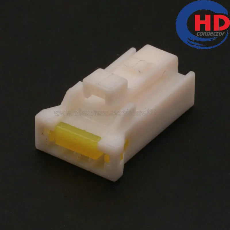 4pin auto waterproof electric plastic wire harness connector MG610366