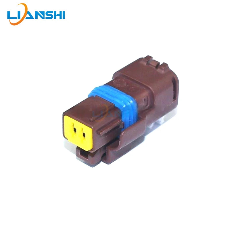 211PC022S1049 is suitable for the 2-hole wiring harness plug of the domestic Peugeot Citroen headlight transmission