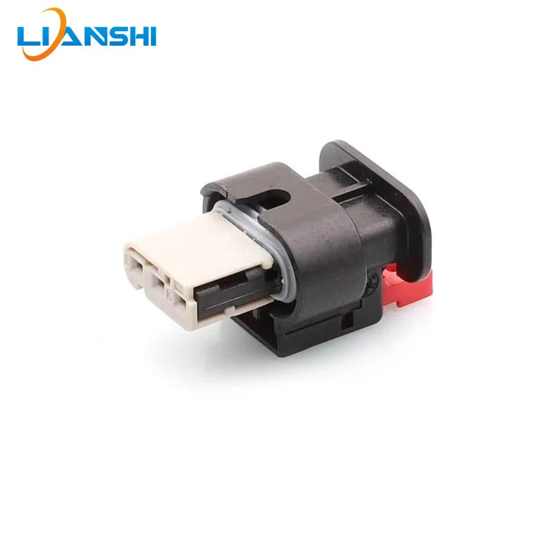 35126369 is a 3-pin waterproof connector suitable for Tesla's front and rear radar wiring harness plugs and reversing radars