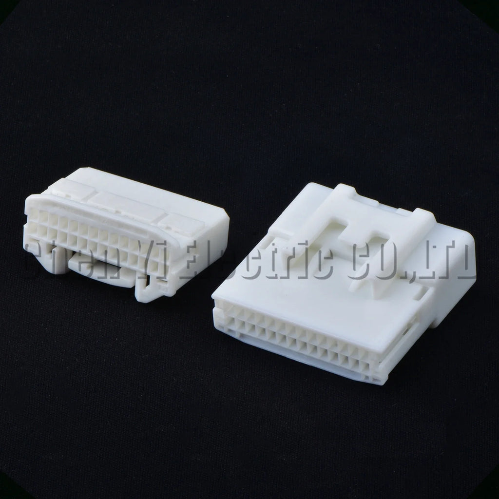 28-Pin Wire Harness Automotive multimedia navigation screen harness Connector