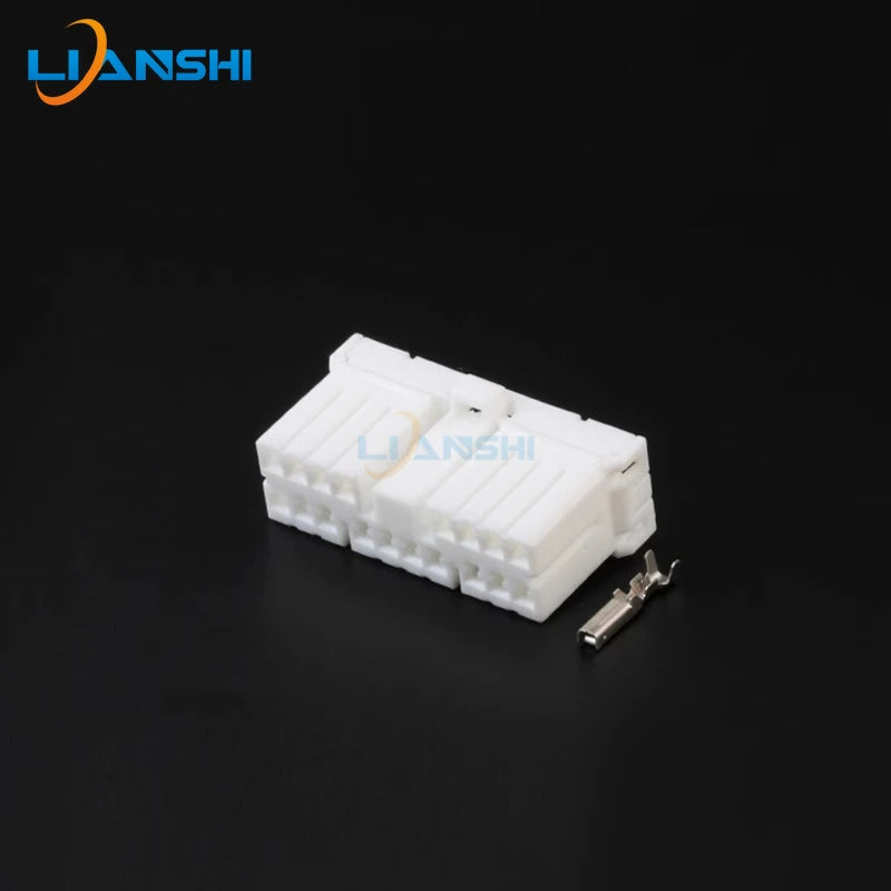 173853-1 174935-1 Suitable for car modification one-button start plug 18p connector with terminal DJ7181-1.8-11/21