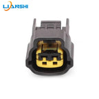 This plug is suitable for Hyundai Elantra Renaison ballast, Kia JAC speaker wiring harness 35825-0211