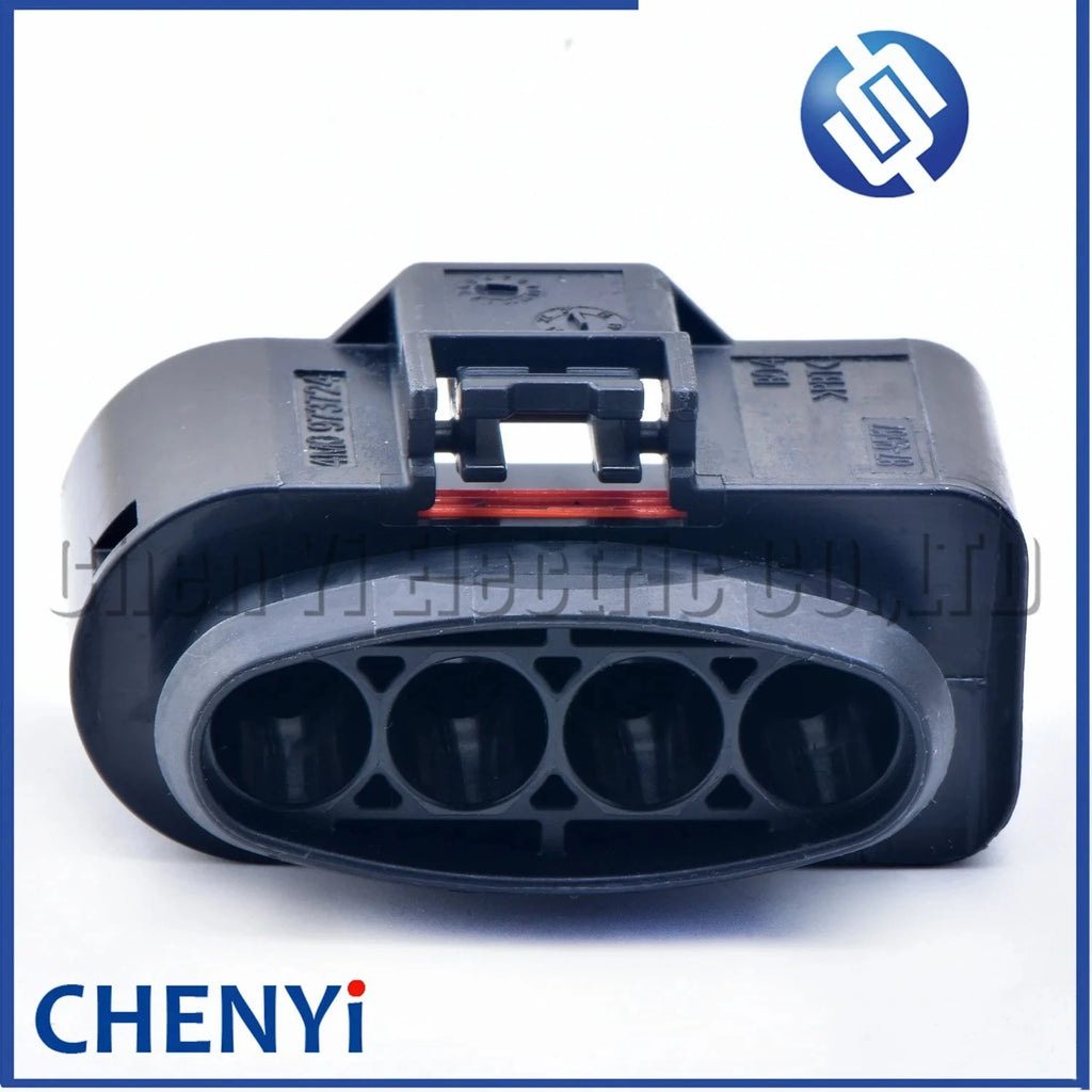 4 Pin female Automobile waterproof connector Oil pump assembly harness plug 4M0 973 724 4M0973724