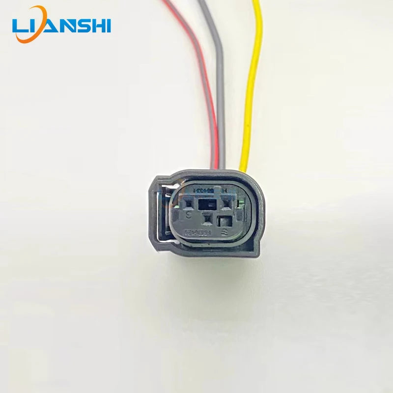 It is suitable for the reversing radar plugs of Great Wall Fengjun 5/ Fengjun 6/ Fengjun 3/ Tengyi C50/C30/ Pao/Fengjun 7