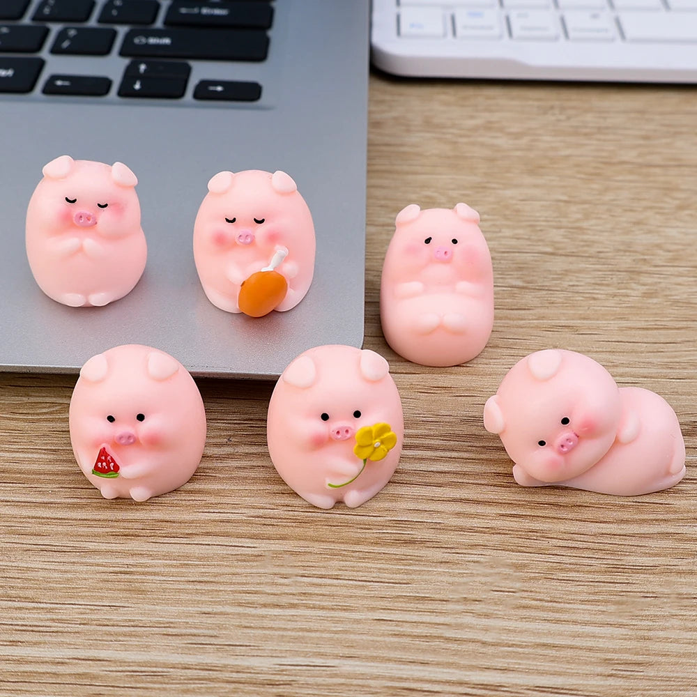 Car Mini Pig Ornaments Auto Center Console DIY Decoration Pendant Cartoon Resin Piglet Home Figurines Miniatures Desktop Decor