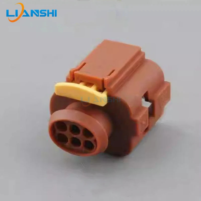 284716-3 284717-3 is suitable for Hyundai Kia automotive connector plugs and Audi Volkswagen power steering pump plugs