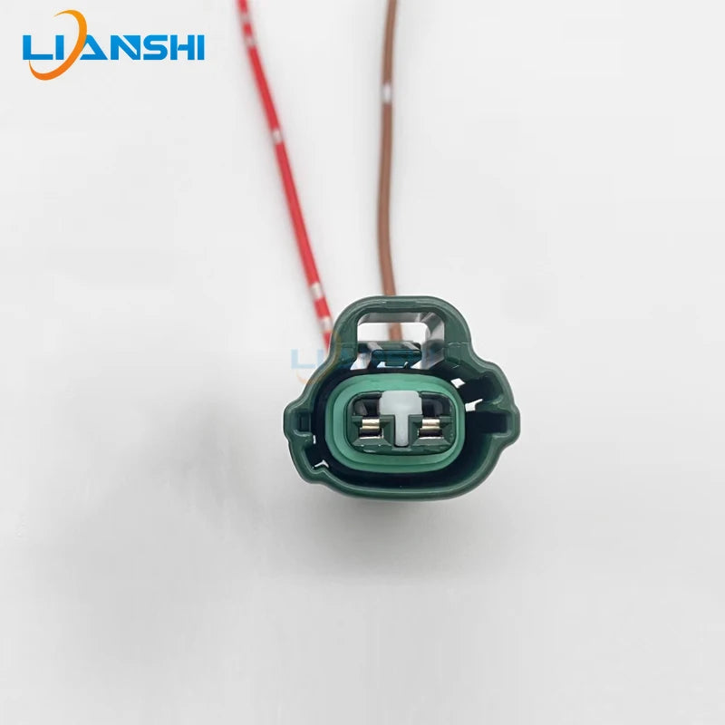 Suitable for Toyota cylinder head solenoid valve VVT valve plug, camshaft position sensor plug, Crown Reiz RAV4 Land Cruiser