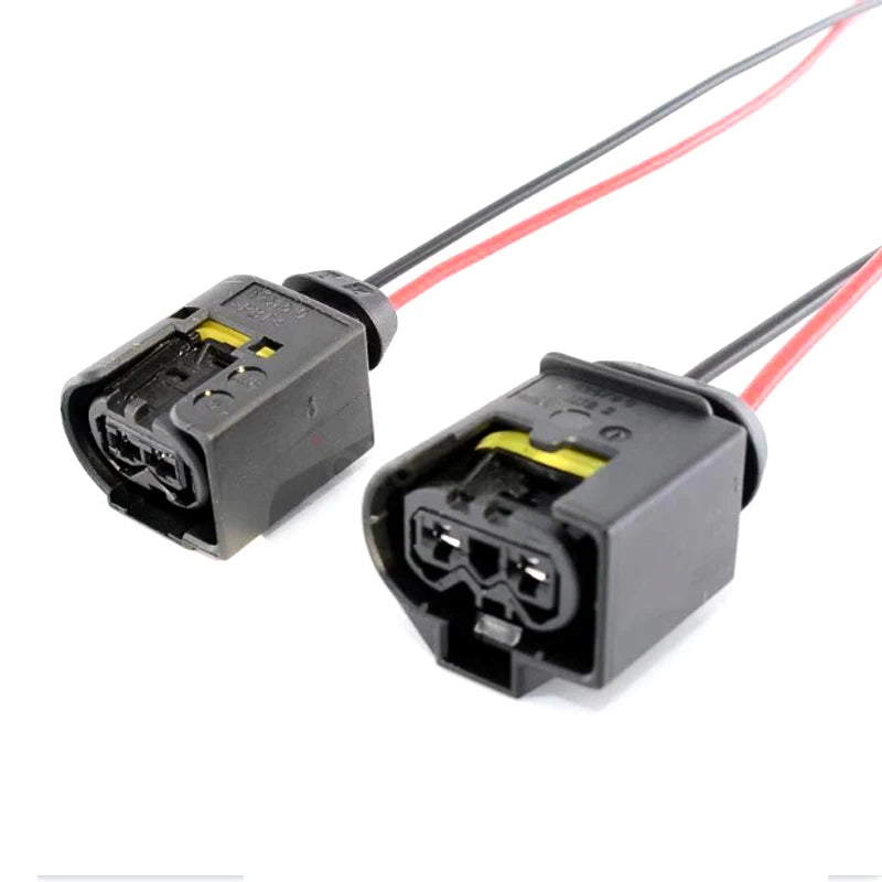 Suitable for AMK, Audi, BMW F02, Mercedes-Benz shock-absorbing air pump power plug with 15CM 1.5-square wire