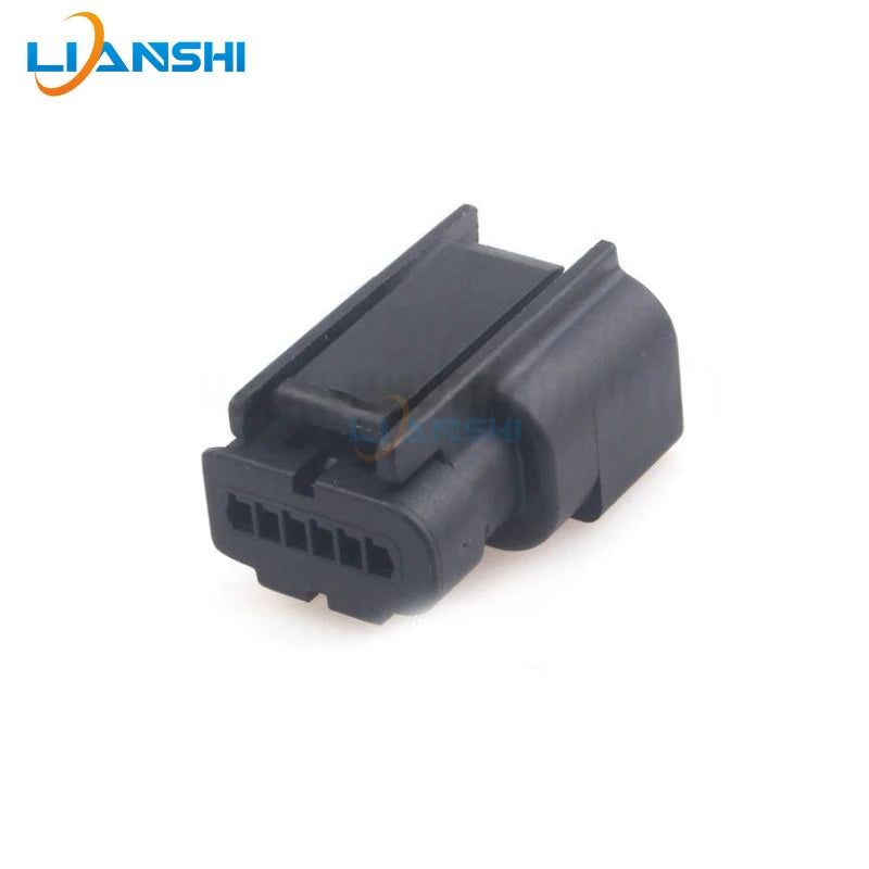 3705A-01-001A is suitable for the wiring harness plug of the rearview camera of the all-new Focus reversing camera
