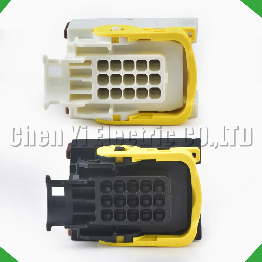 15-Pin Auto Connector Connector Automotive Connectors computer board Mercedes Benz