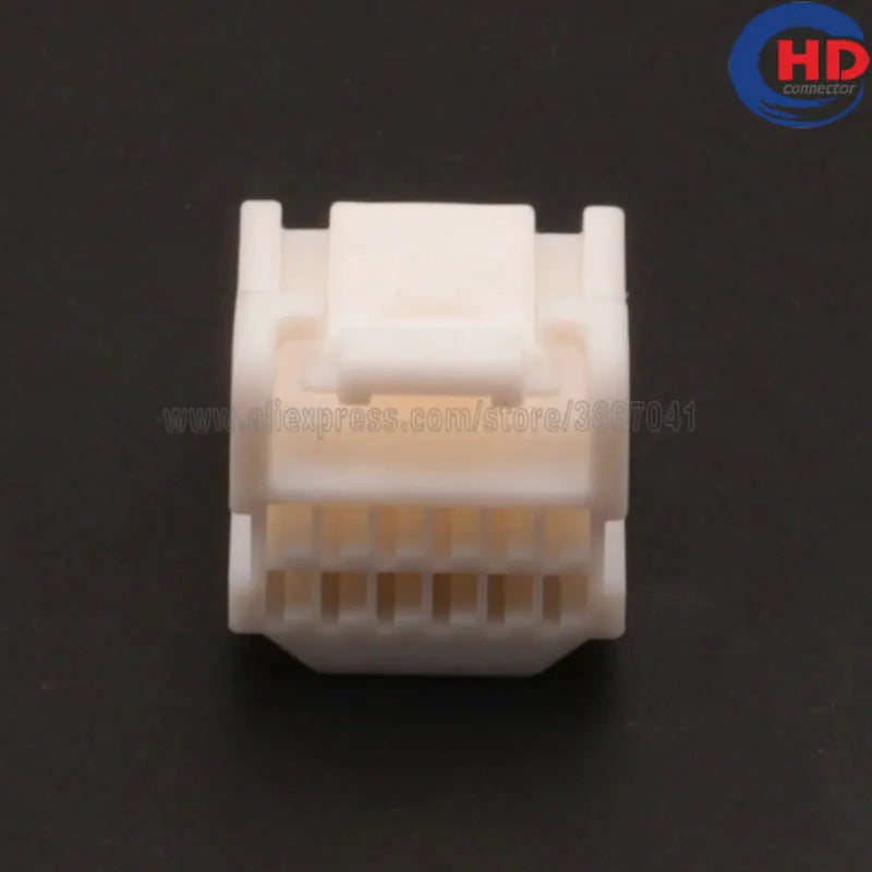 12pin auto waterproof electric plastic wire harness connector MG656913