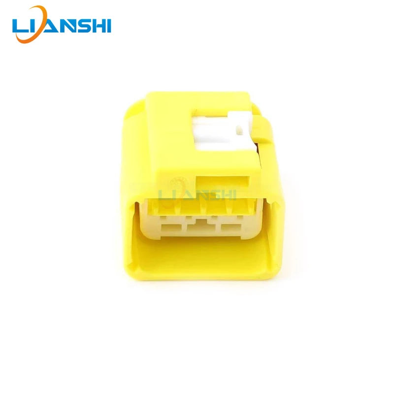 SABRB-04-1A-Y automotive 4-hole connector 4P plug-in plug DJ7047Q-0.6-21