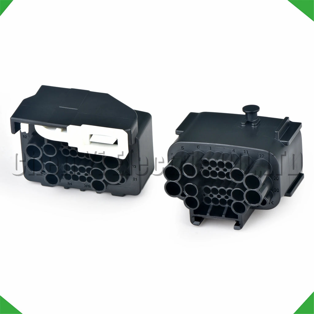 30-Pin Auto Connector Connector Automotive Connectors Engine gearbox Computer board Ford