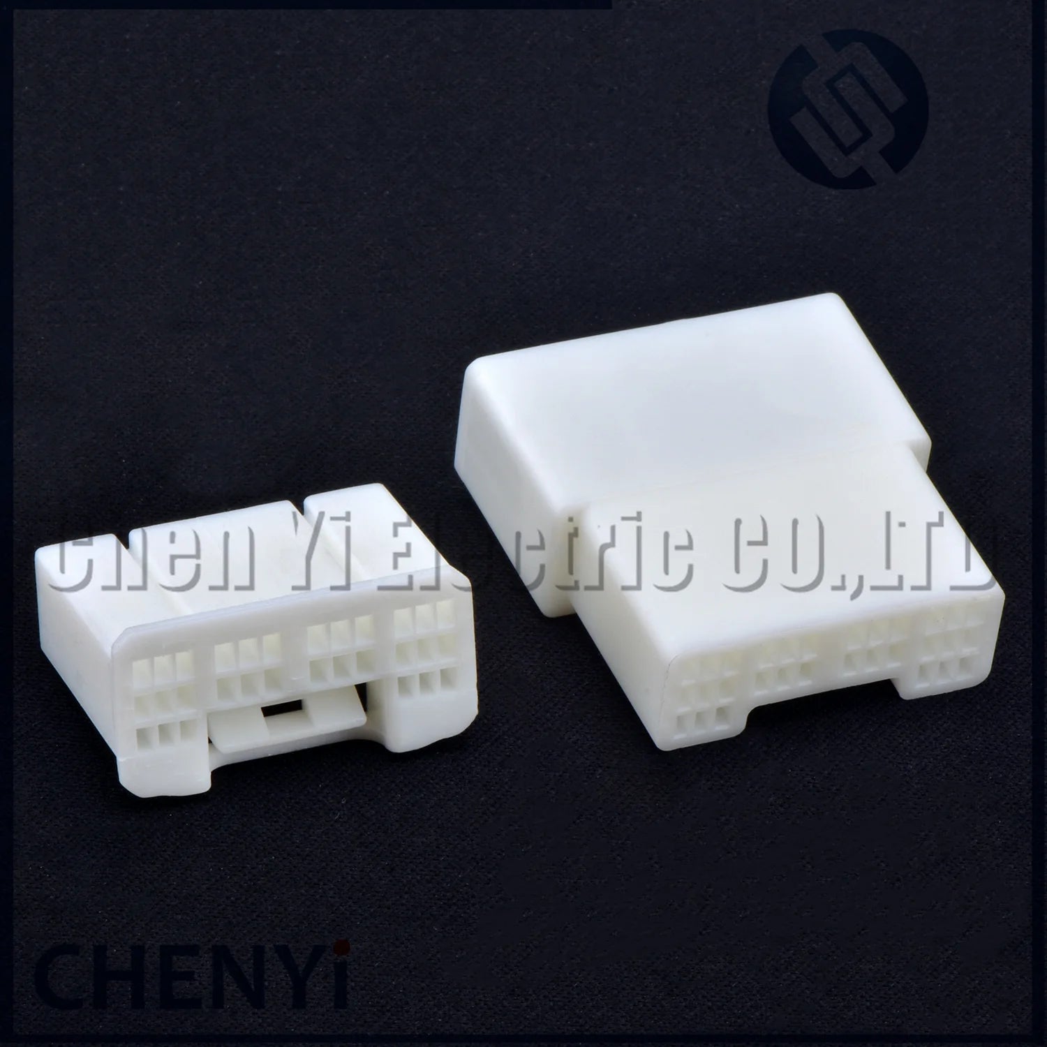 30 Pin Automobile Connector Car CD player host Camera microphone Power plug 90980-12909 with Pin For Toyota Corolla Sienna Camry