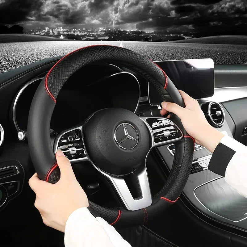 All Seasons Leather Diamond Steering Wheel Cover Universal Fit for 14 .5-15 Inch Durable Leather Cover Anti-Slip Veins Amagi