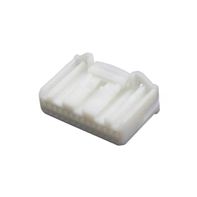 12555 is suitable for Toyota multimedia CD host, AV microphone, AUX handbrake, reversing cable plug, 28-pin plug-in