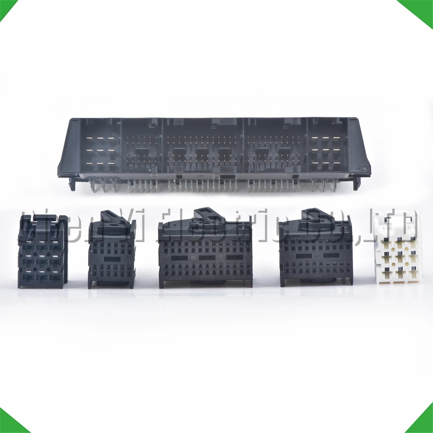 134-Pin Auto Connector Connector Central Control Computer Board WG97165800233ECM CBCU3-E