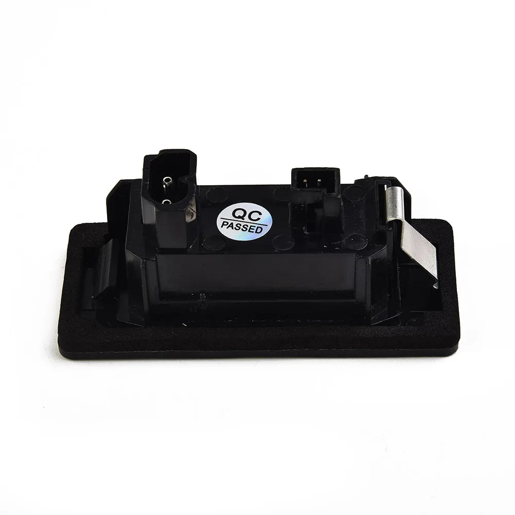 2pcs 24LED License Plate Number Light For BMW E90 M3 E92 E70 E39 F30 E60 E61 E93 Car Products License Plate Lights