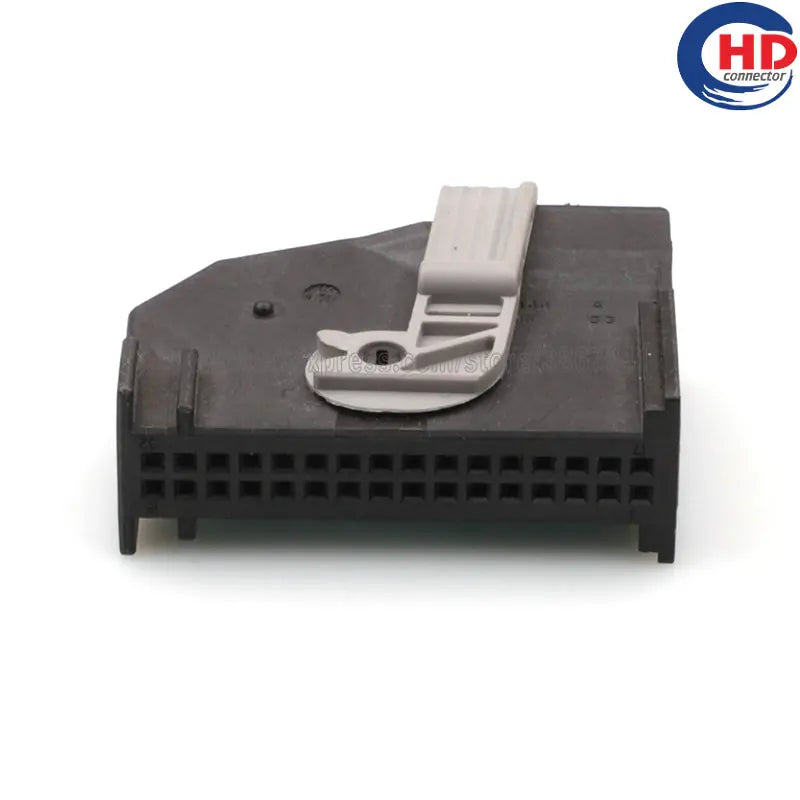 32pin auto waterproof electric plastic wire harness connector 1-967348-2