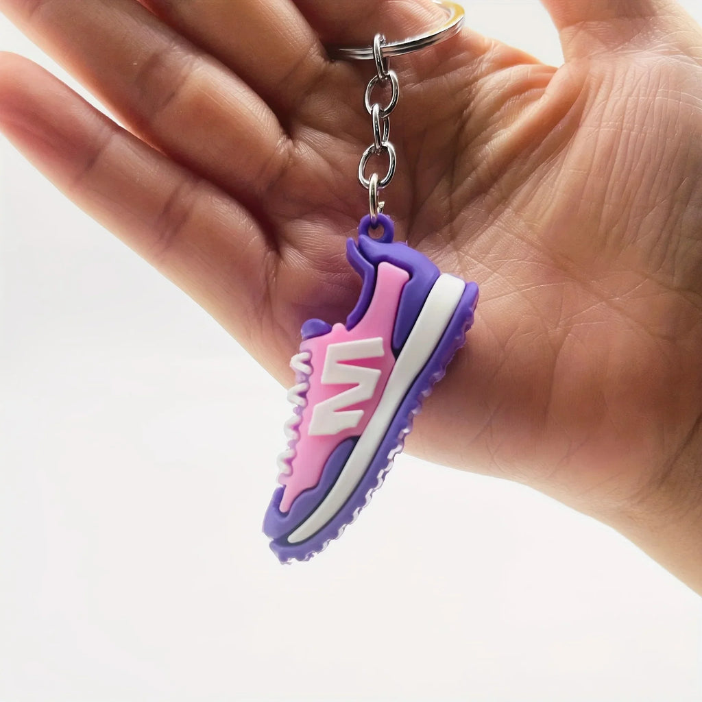 Shoe Keychains For Men 6pc/1pcs Mini Cute Cool Sneaker Keychain PVC For Favors Collectible For Sneaker Fans Bag Pendant Tools