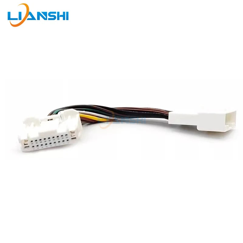 This product is suitable for the original Nissan car CD large screen navigation power horn male and female extension conversion